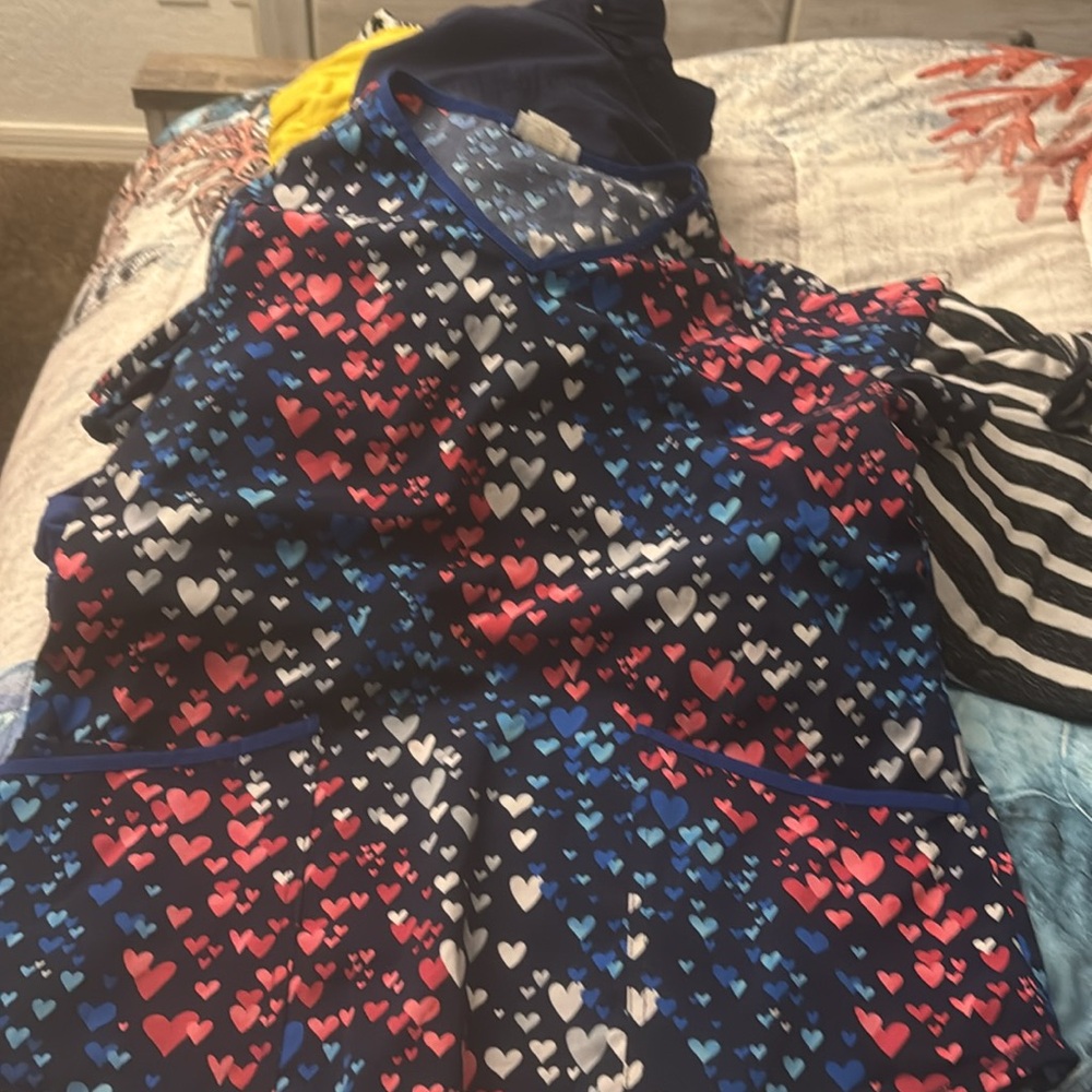 Scrub top - Picture 3 of 3